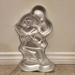 Wilton Cake Pan Mold Walt Disney's Mickey Mouse Full Body 515-1805 1978